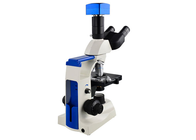 Microscopio blanco del laboratorio médico, visera del yelmo de los agujeros del microscopio 4 del laboratorio de ciencia
